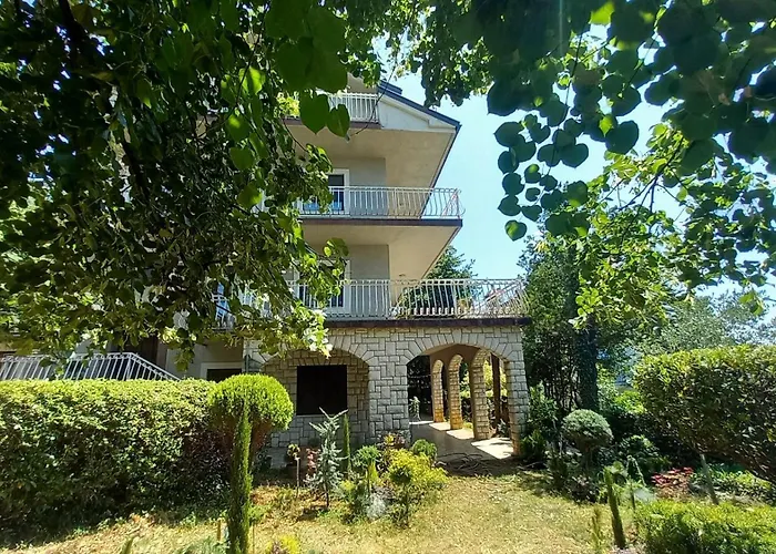 Vukelic Apartment *